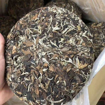 福鼎白茶350克1饼200块钱