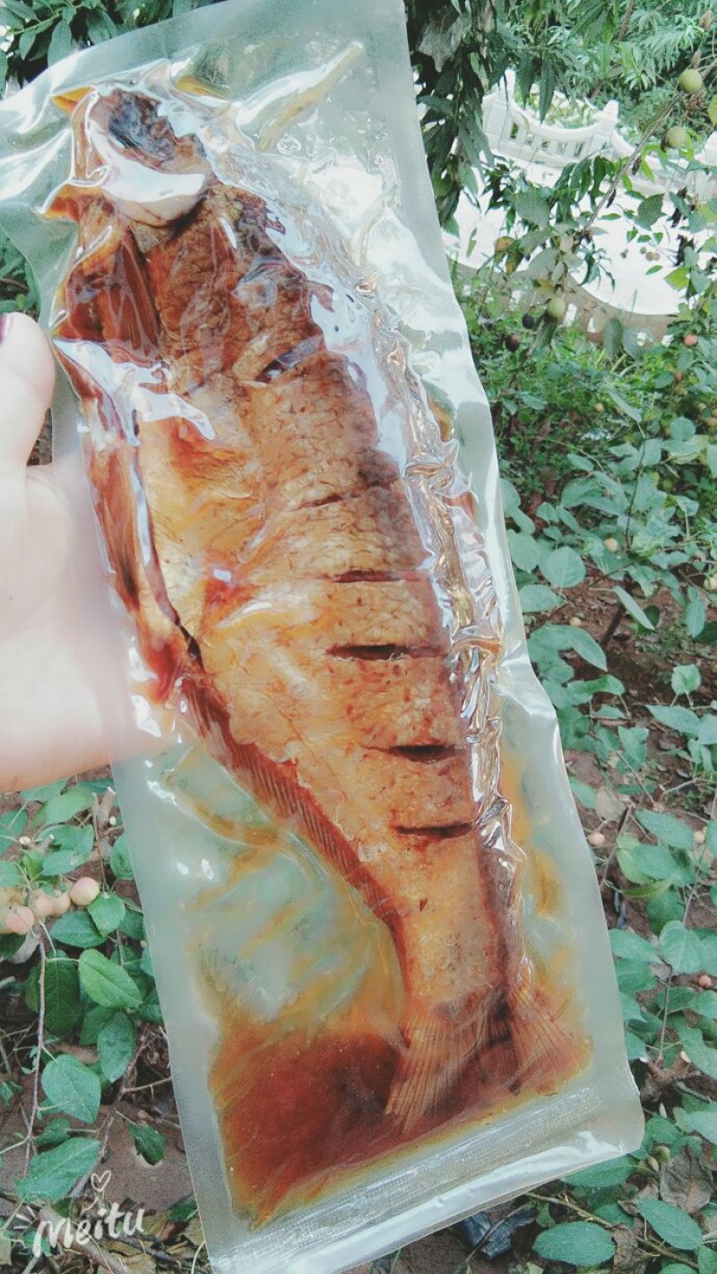 酥鱼，有武昌鱼鲤鱼鲢鱼香酥可口回味无穷