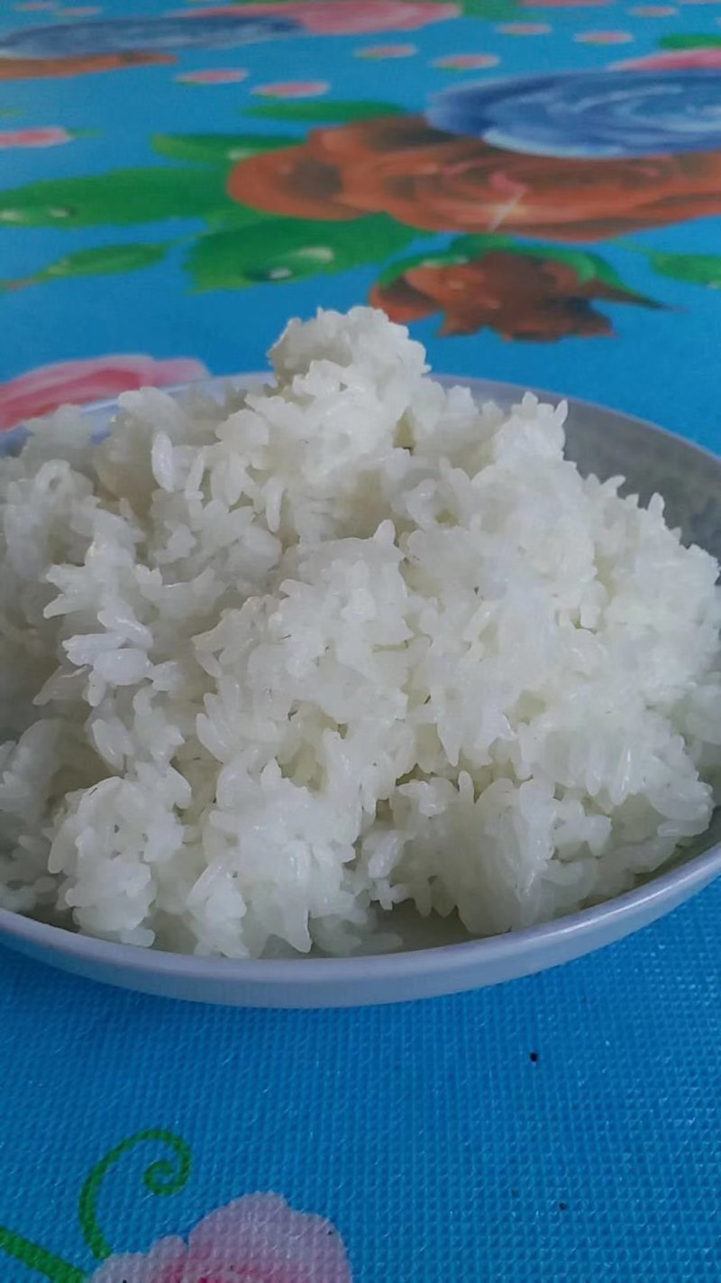 有需要用米的客户。请与我联系。以及食堂米。电话13234