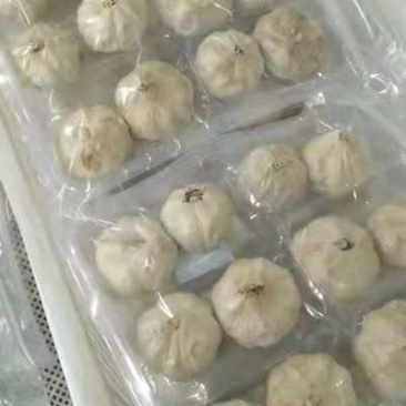 黑蒜多瓣剥皮即食，每日三颗，，健康美丽