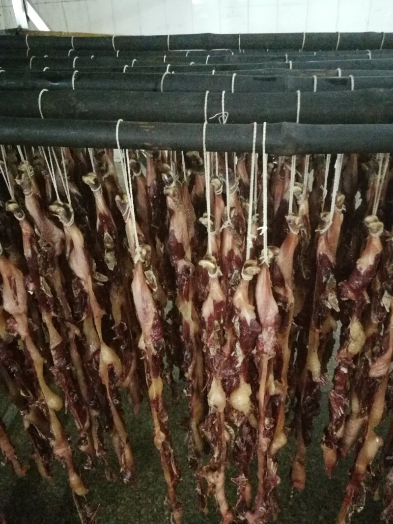 广味腊鸭腿