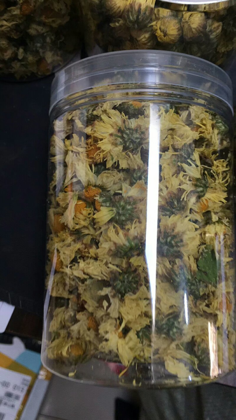自家种植杭白菊花刚刚上市，绝对无硫。