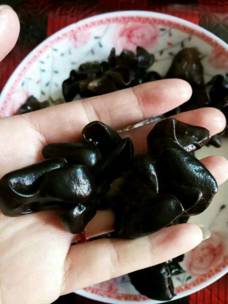 秦岭山区椴木木耳