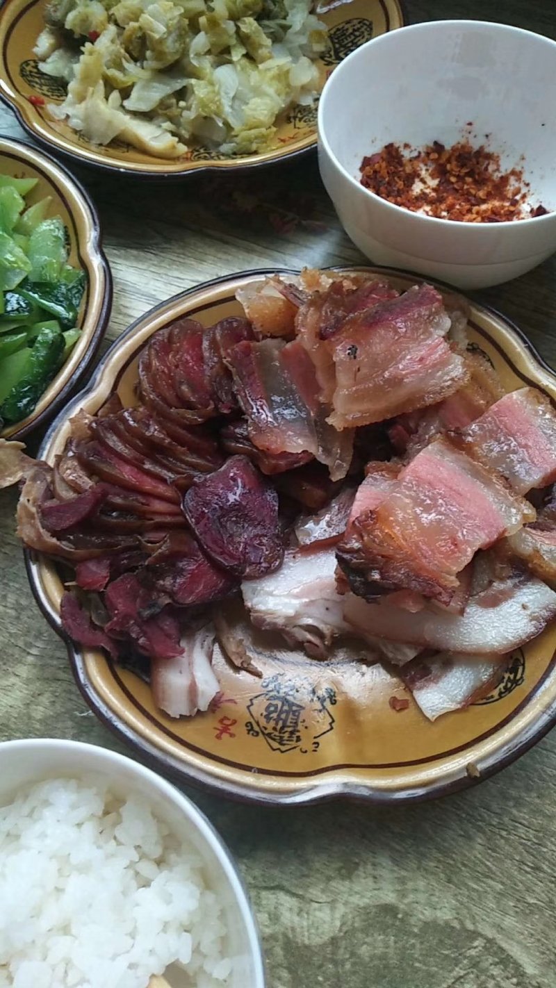 野生天麻，六月椒(花椒)，香肠