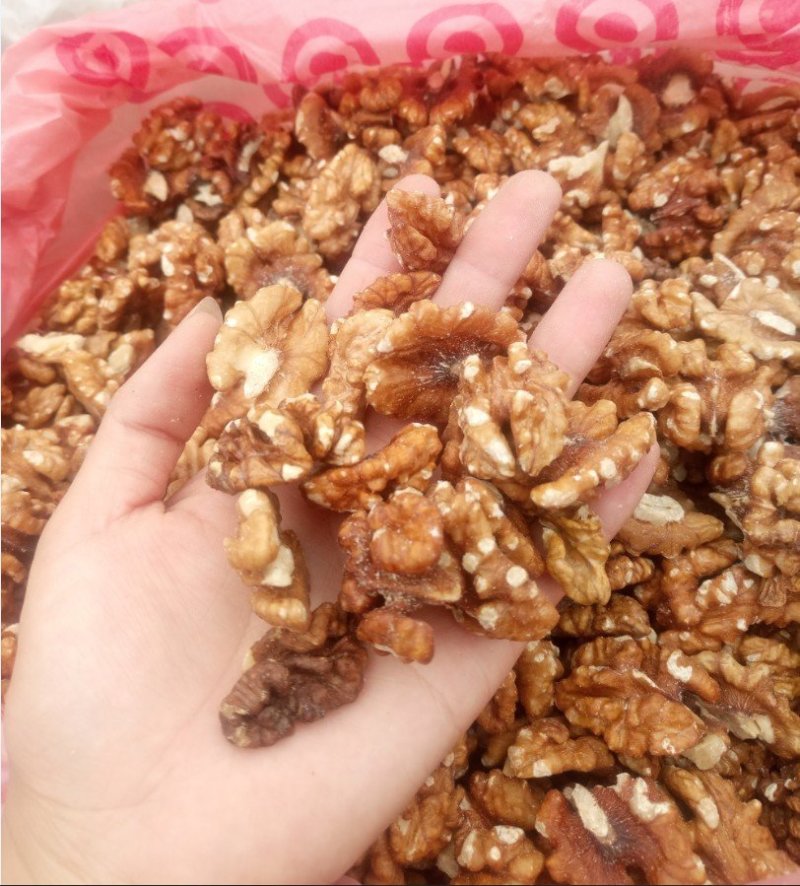 新疆核桃仁批发各种规格中药材