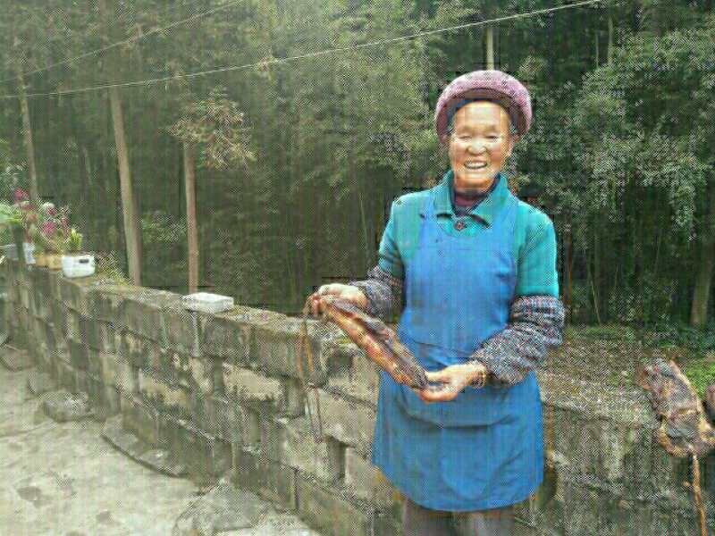 贵州兴仁大山农村腊肉