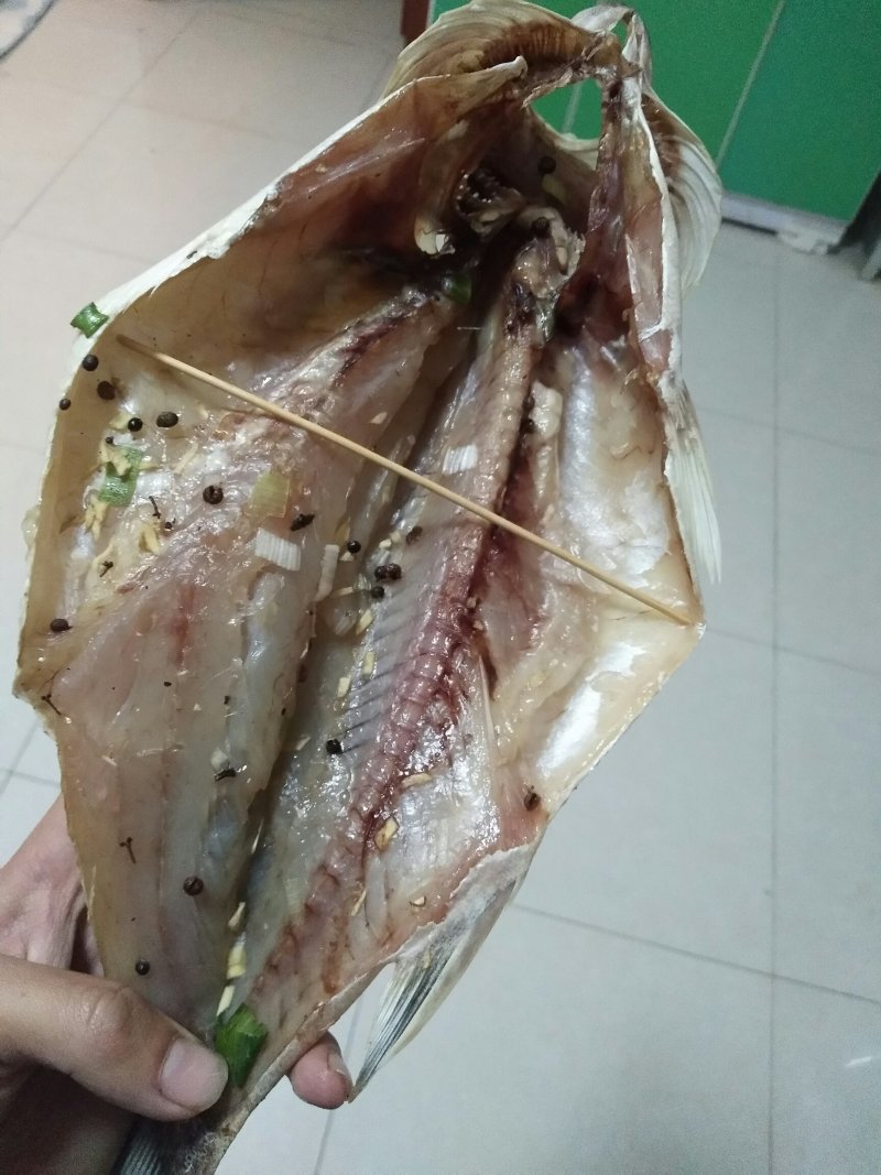 自制风干鲈鱼