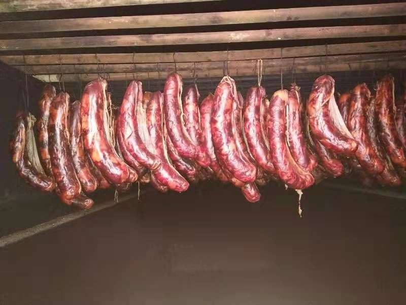 新疆正宗伊犁熏马肠熏马肉