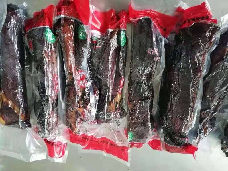 新疆正宗伊犁熏马肠熏马肉