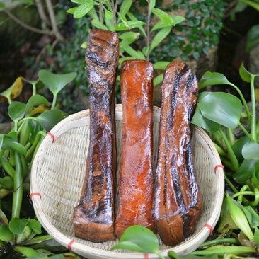 乡里冷烟熏制腊肉