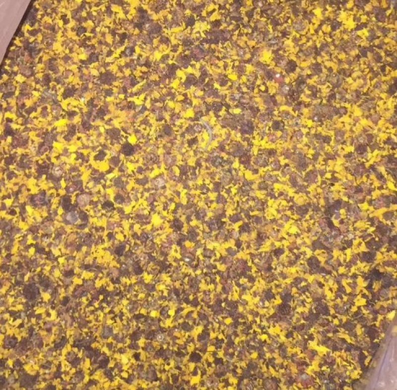 干菊花茶饮品