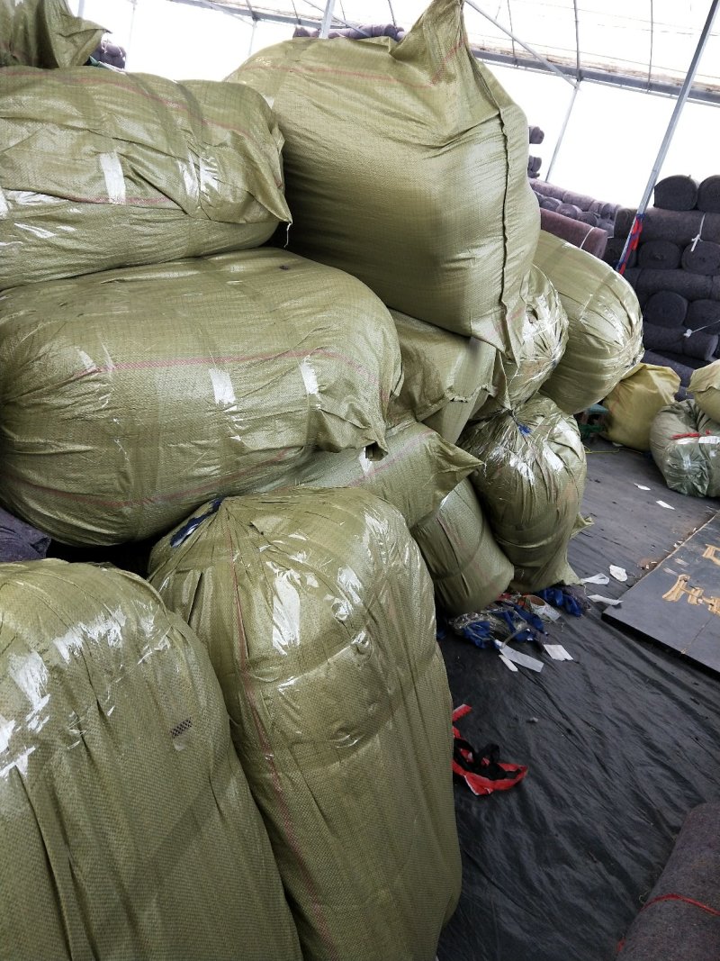 土工布毛毡大棚防水防寒保温公路养护装修家具包装工业毛毡