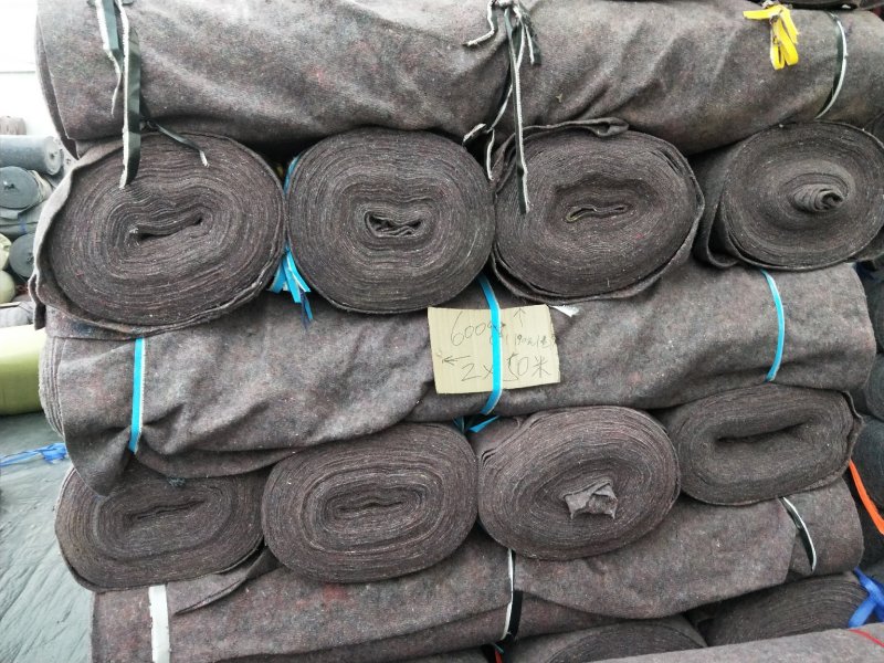 土工布毛毡大棚防水防寒保温公路养护装修家具包装工业毛毡