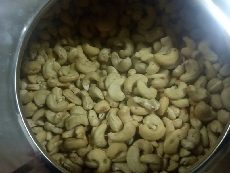 快递包邮精品越南w320去皮原味腰果