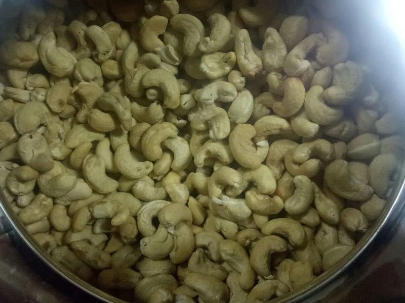快递包邮精品越南w320去皮原味腰果
