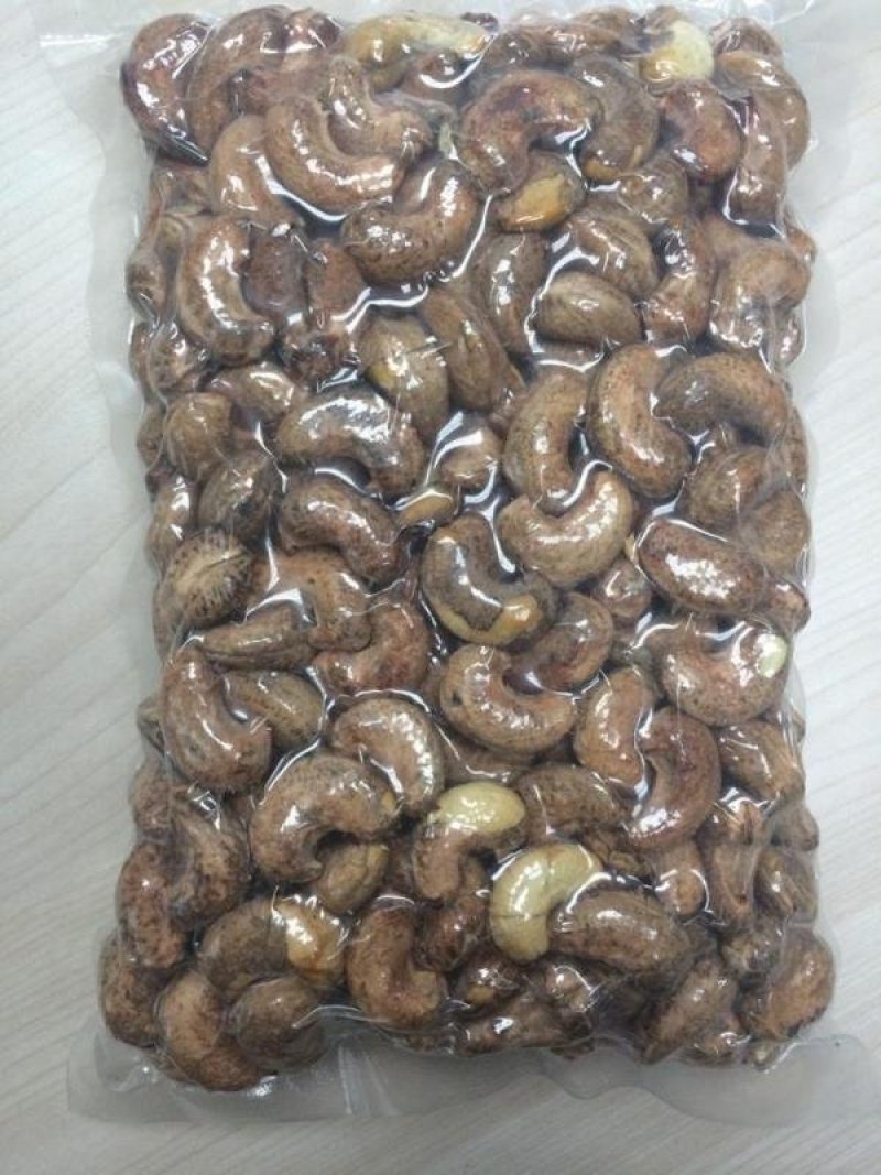 越南带皮熟腰果