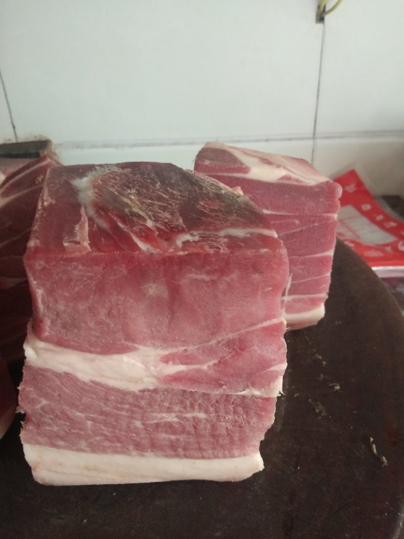 批发，零售，宣威火腿，五花腊肉。