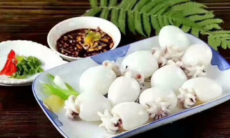 墨鱼仔一箱10斤