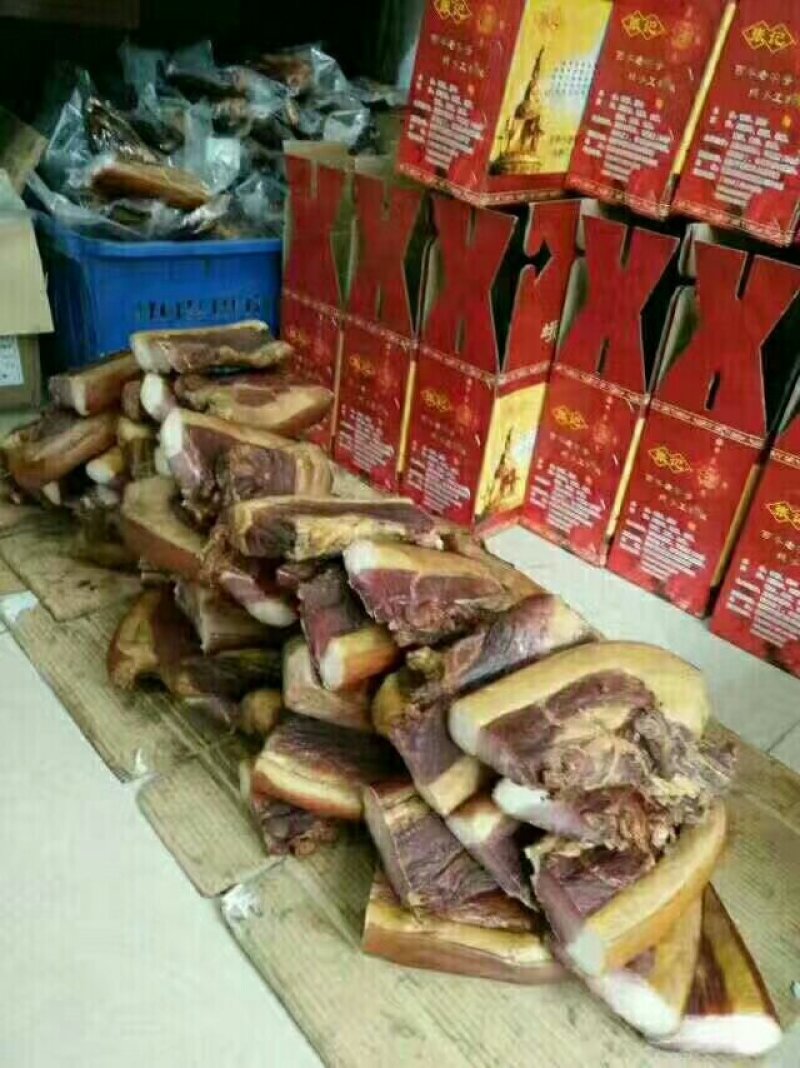 香肠腊肉，排骨