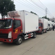 重汽豪沃4.2米国五国六冷藏车
