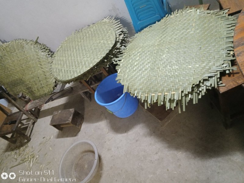 农用百货竹子两年以上，新鲜藤条绑扎，全手工编织，用经久耐