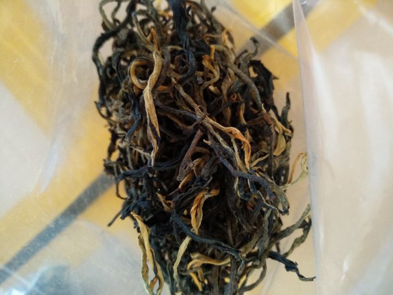 自家古树普洱生茶晒红茶样品试喝装40克包邮