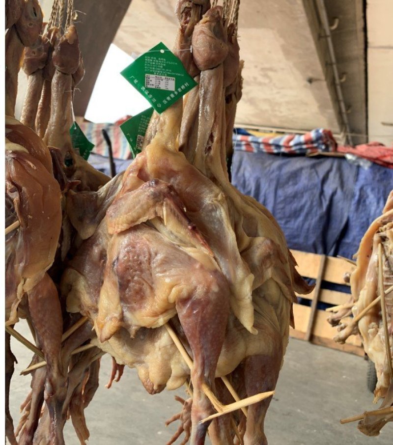 腊鸡风干鸡市场年货热卖产品