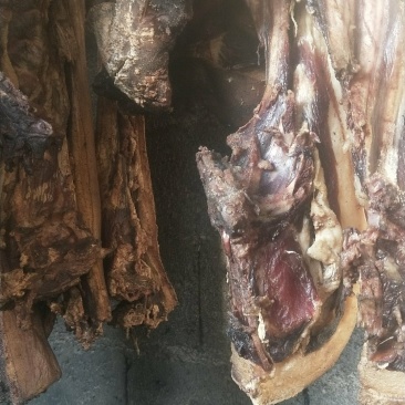 凉山州越西县农村自萩腊肉