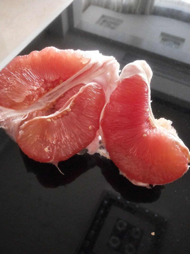 福建宁德霞浦正宗蜜柚，果型端正，皮薄肉厚，清甜多汁
