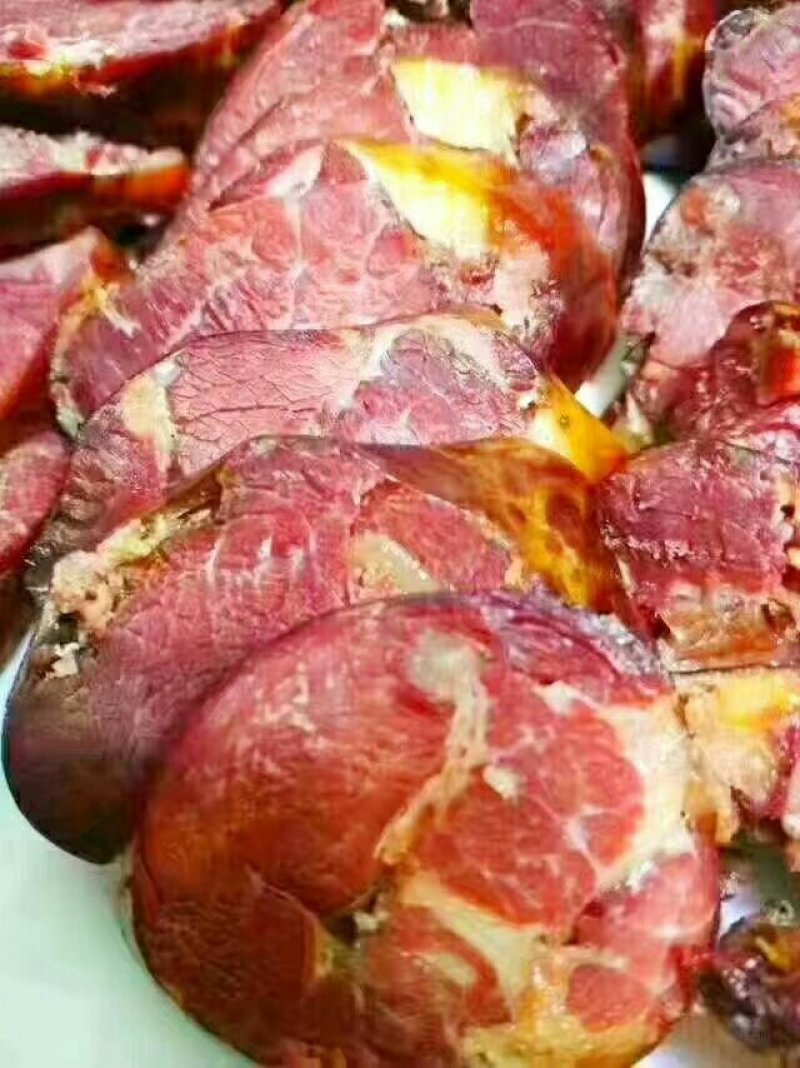 伊犁熏马肉，熏马肠