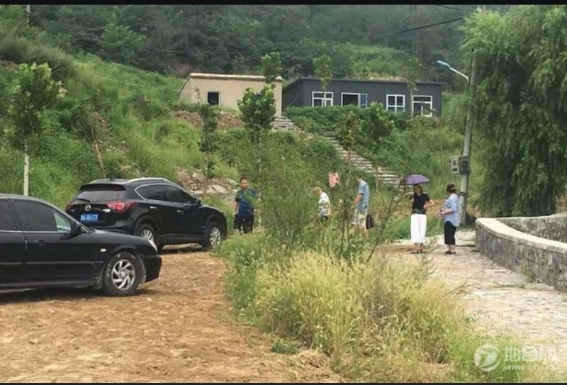 济南章丘相公庄镇2000亩养殖山地160万转让45年