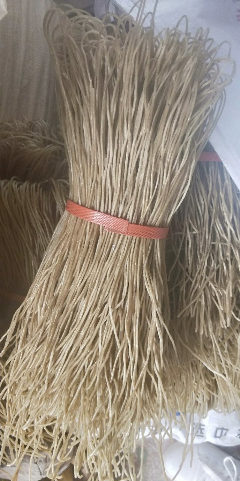 手工红薯粉条，漏粉，酸辣粉