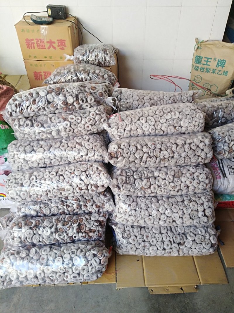 老山柿饼，纯天然，纯手工，好吃无污染