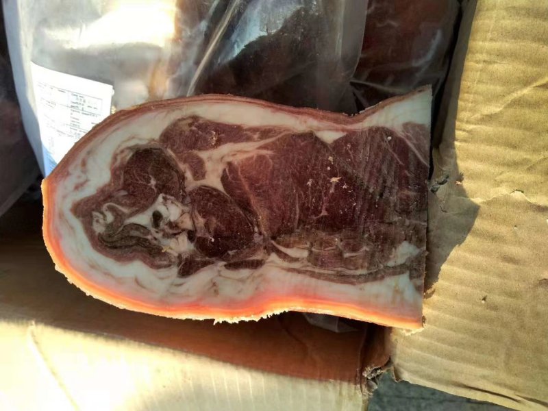 熟山羊肉，精修带皮熟山羊肉，感兴趣的欢迎光临量大从优