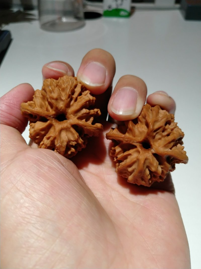 苹果园文玩核桃