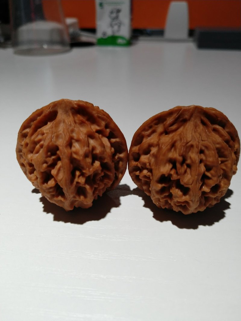 苹果园文玩核桃