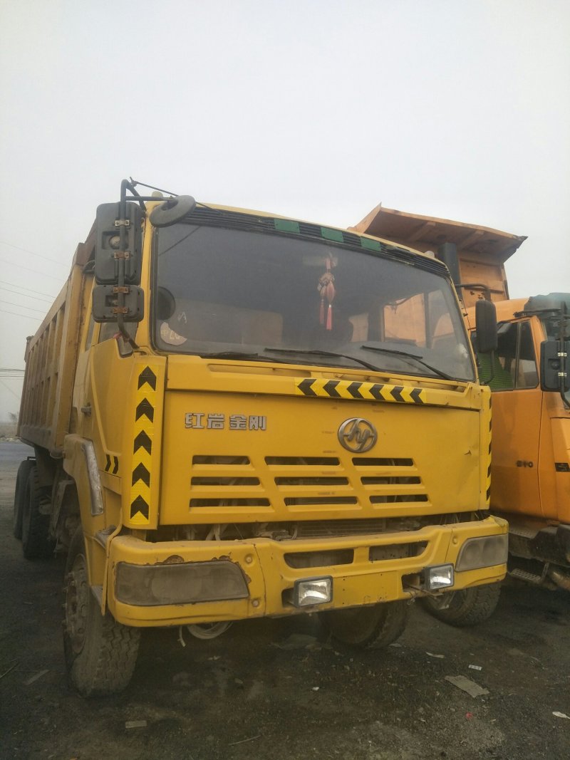 急售后八轮工程自卸车