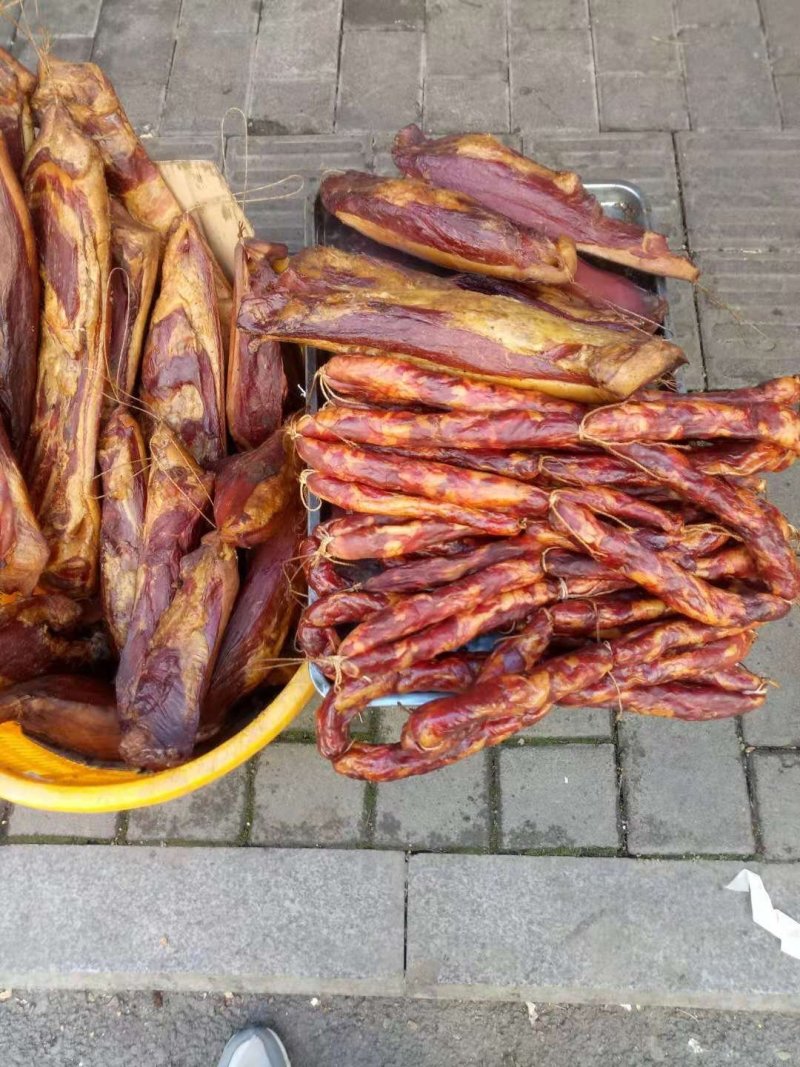 城口老腊肉，香肠
