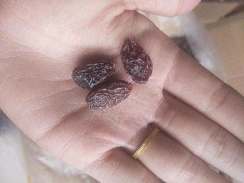 红玫瑰奶油葡萄干无核一级18斤/箱