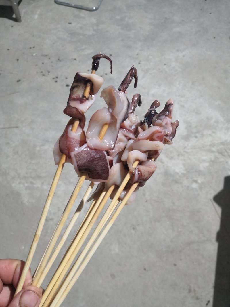 鱿鱼串，鱿鱼小串，海鲜小串供应