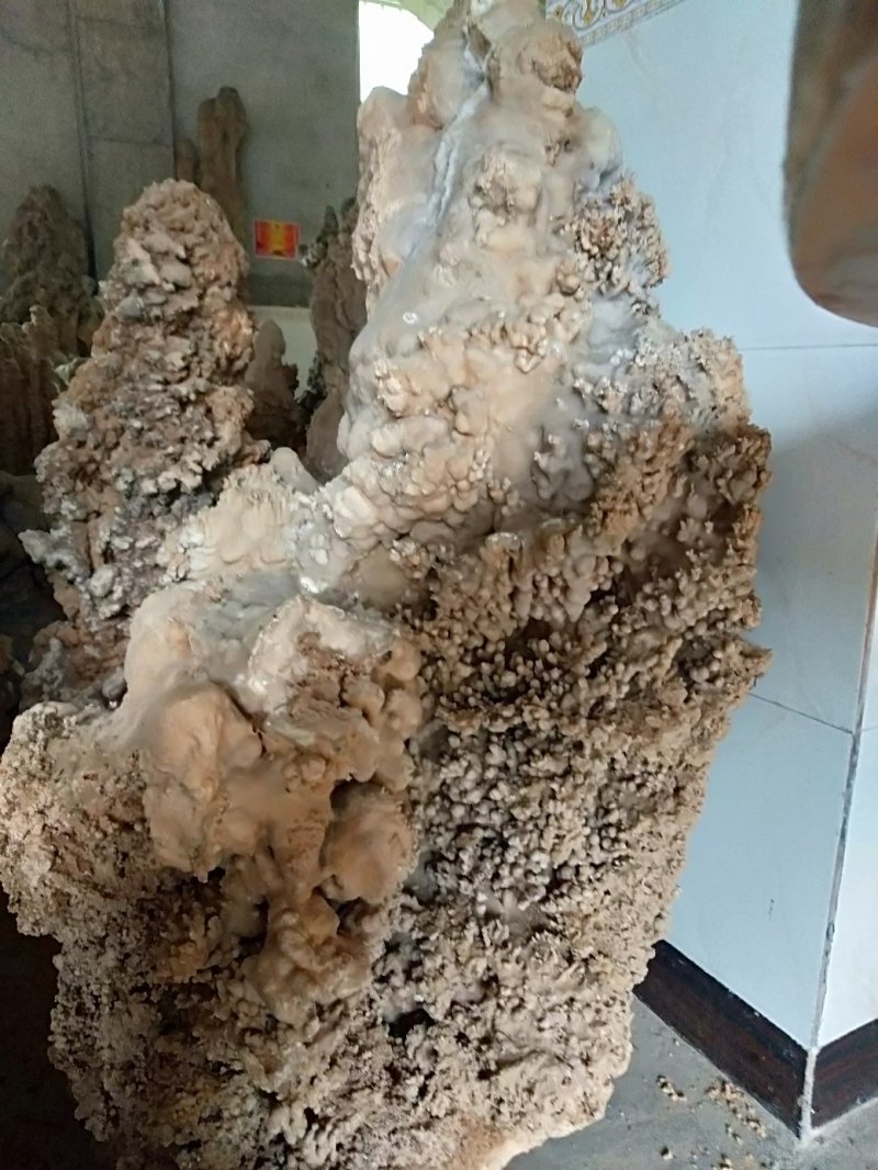 上水石
