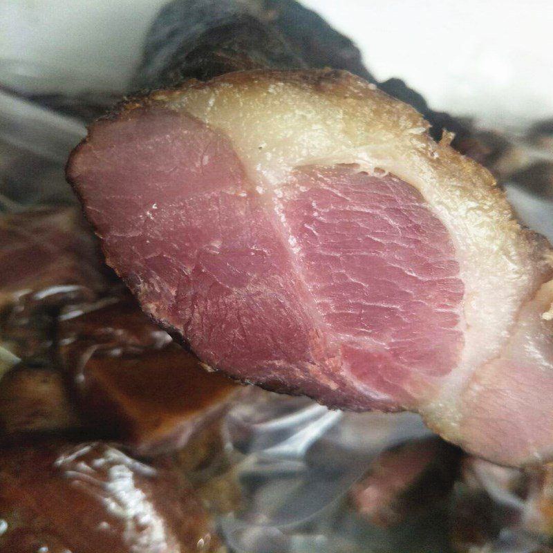 土家族土猪烟熏腊肉