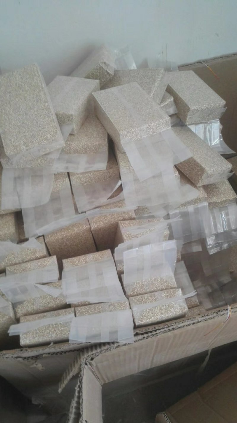 青海特产高原三色藜麦，有红色，黑色自产自销大量批发