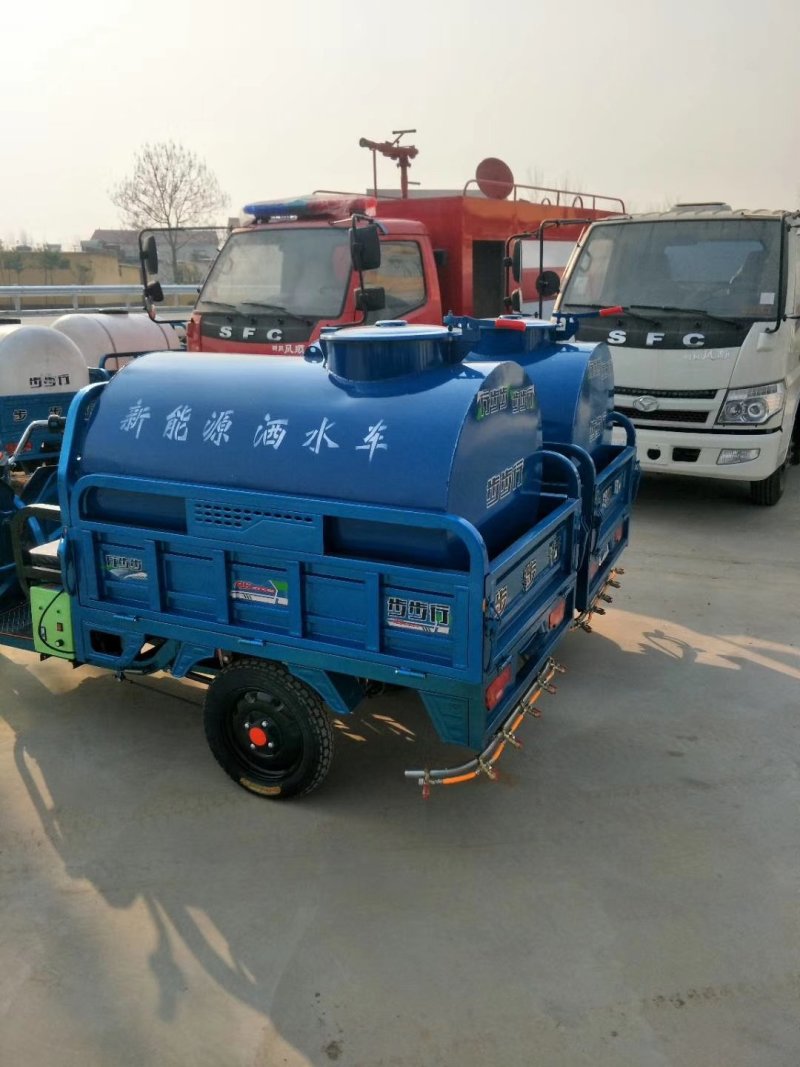 电动三轮洒水车可加雾炮喷洒消毒车
