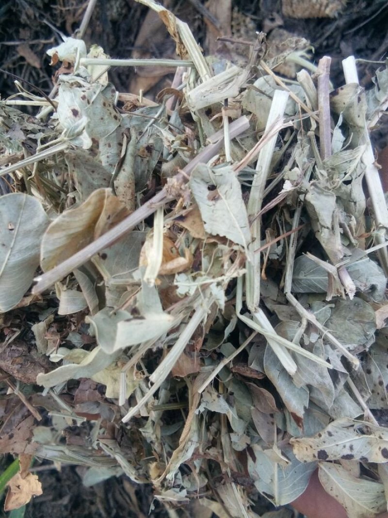 压块大量出售花生秧，，，，，