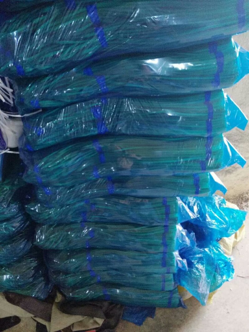蒜苔大量供应中，随到随装，保证质量，一吨起批，