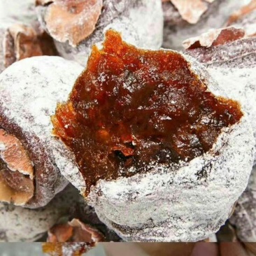 农家柿饼，霜白，肉软，甜度高，价格合理，