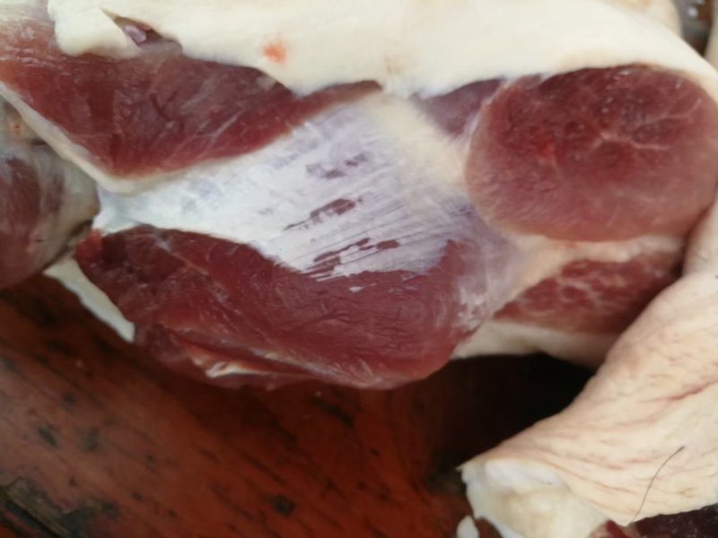 跑山黑猪肉