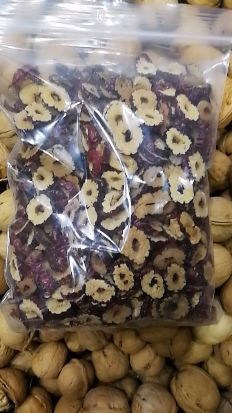 若羌枣圈，枣干，半斤装。冬季泡茶