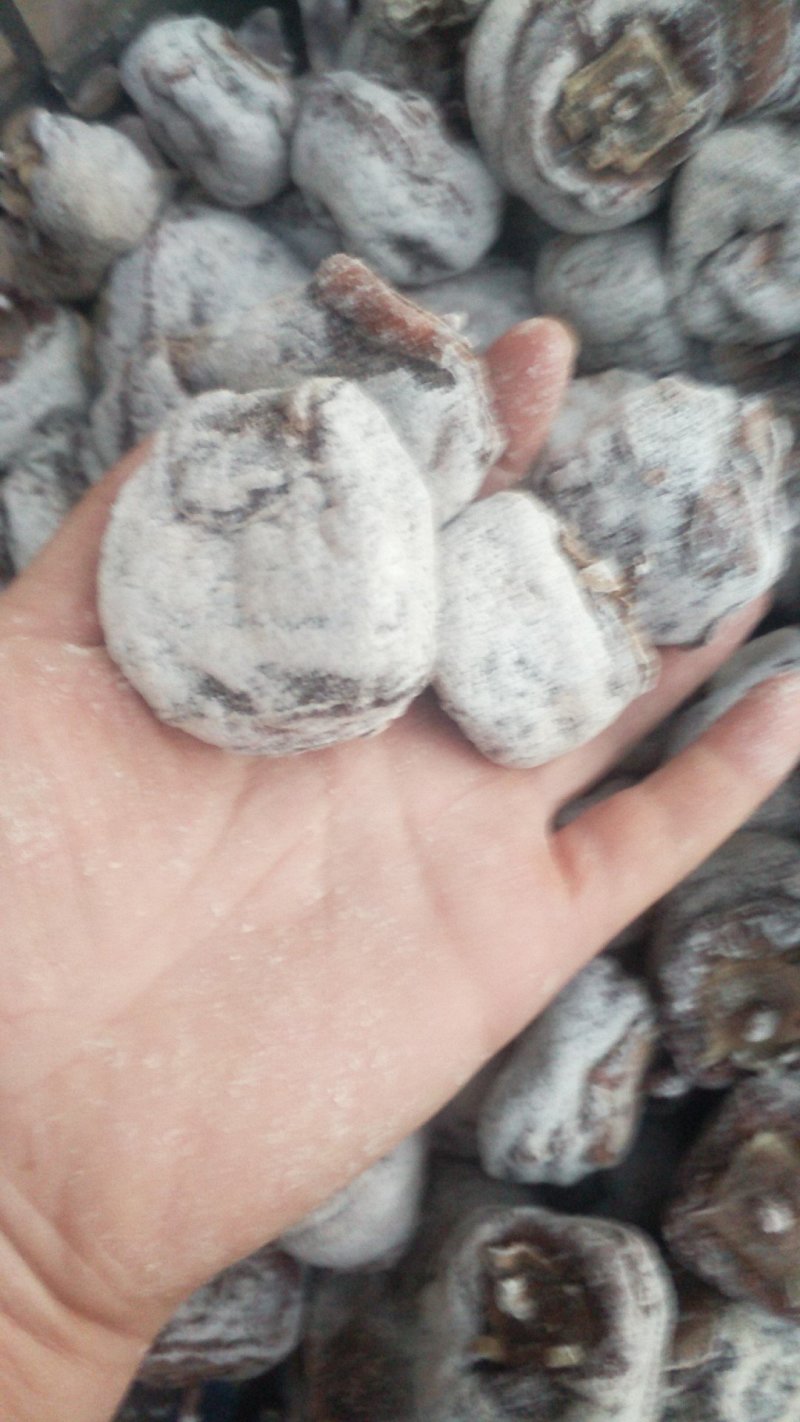 新鲜的柿饼，不添加任何防腐剂，